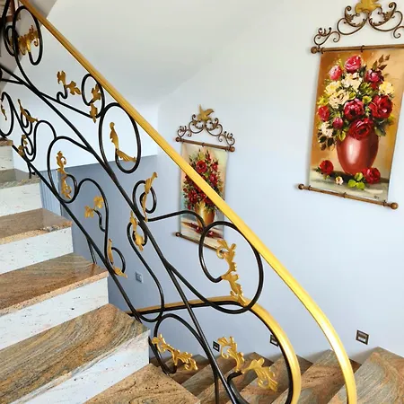 Проживание в семье Roza Wiatrow