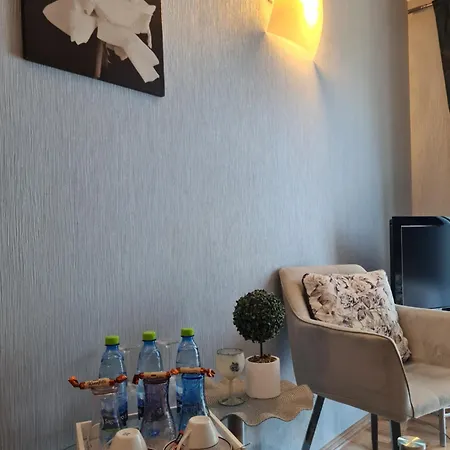 Róża Wiatrów Kwatera prywatna *
