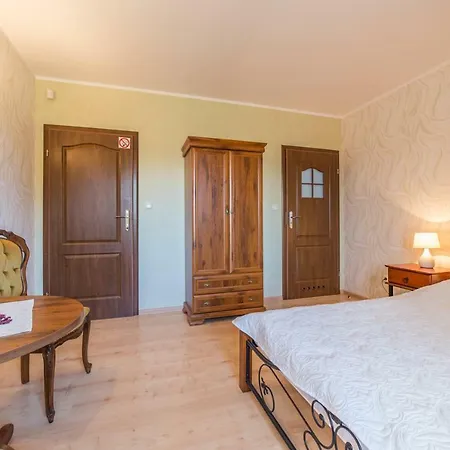 Roza Wiatrow Проживание в семье Дзивновек