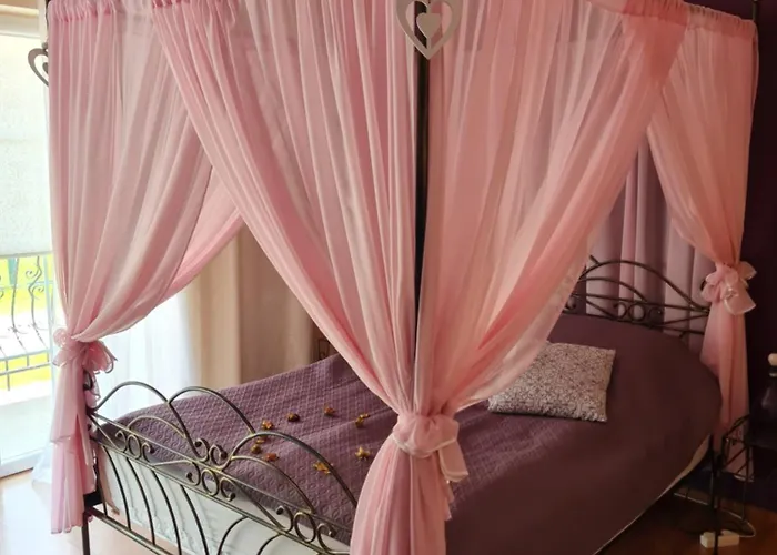 Roza Wiatrow Pansiyon Dziwnówek