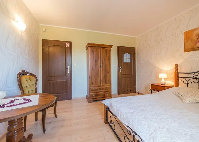 Roza Wiatrow Pansiyon Dziwnówek